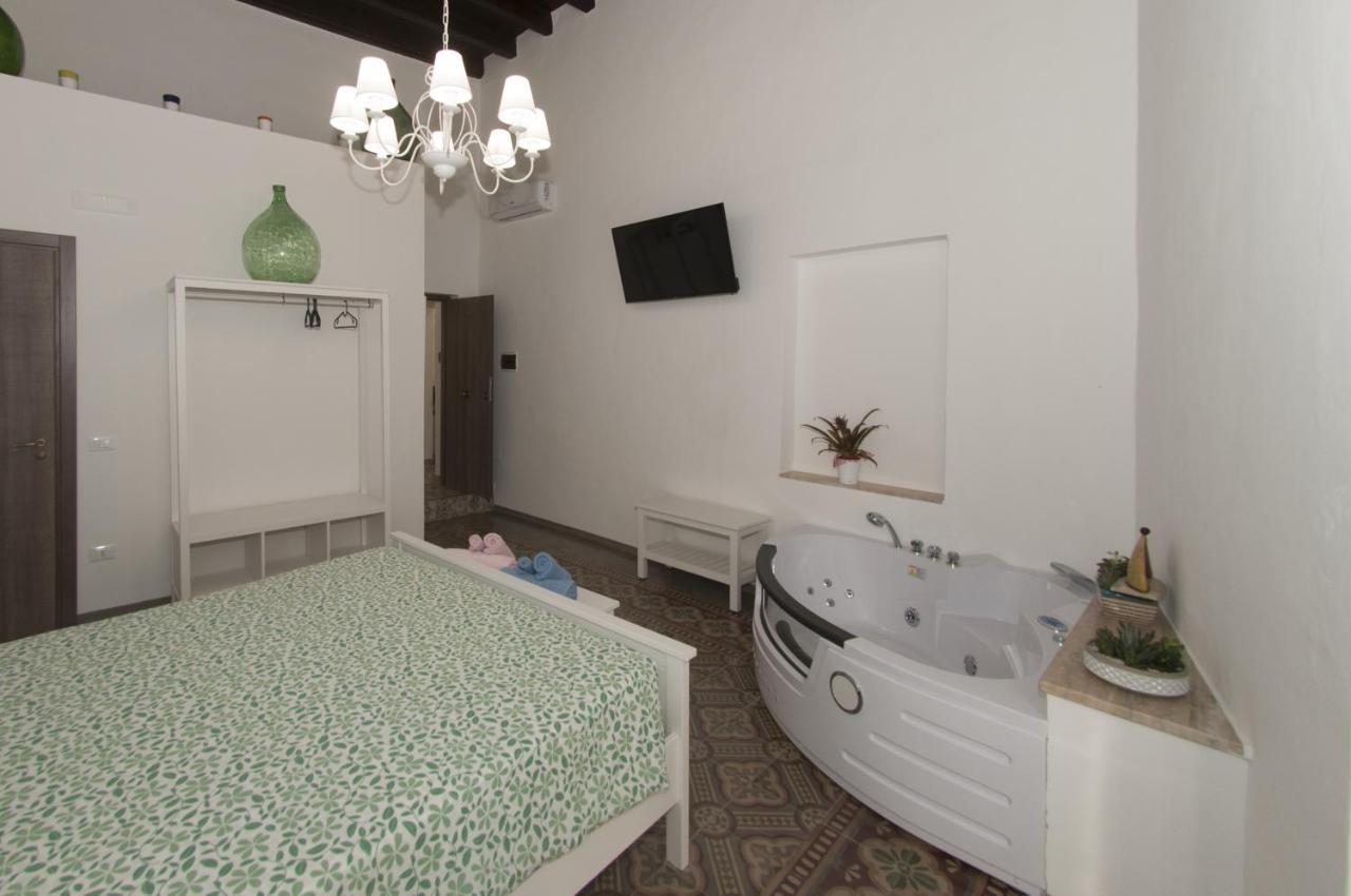 Double Room Spa Bath