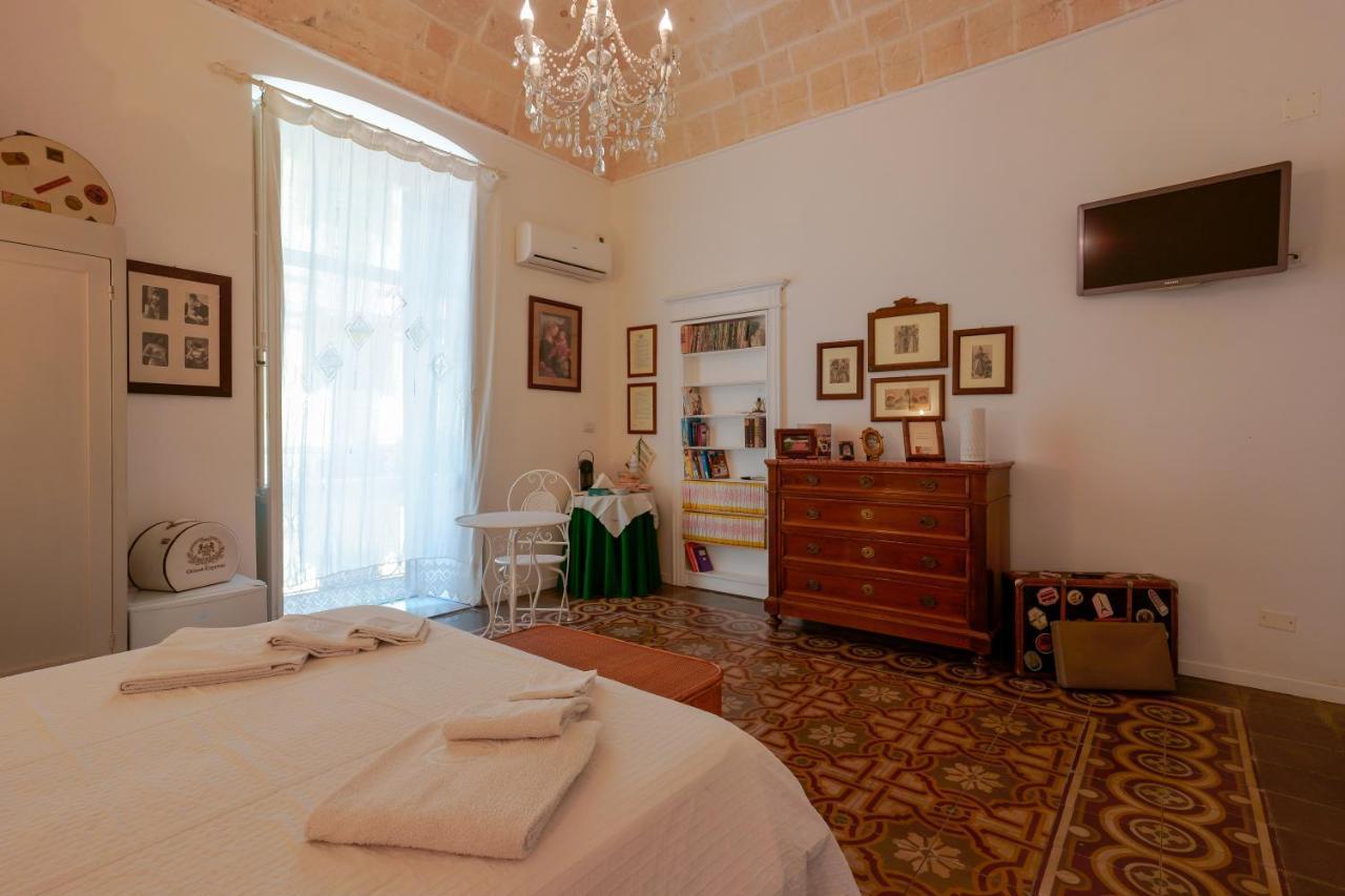 Double Room Private External Bathroom