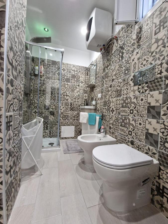 Family Room Private Bathroom