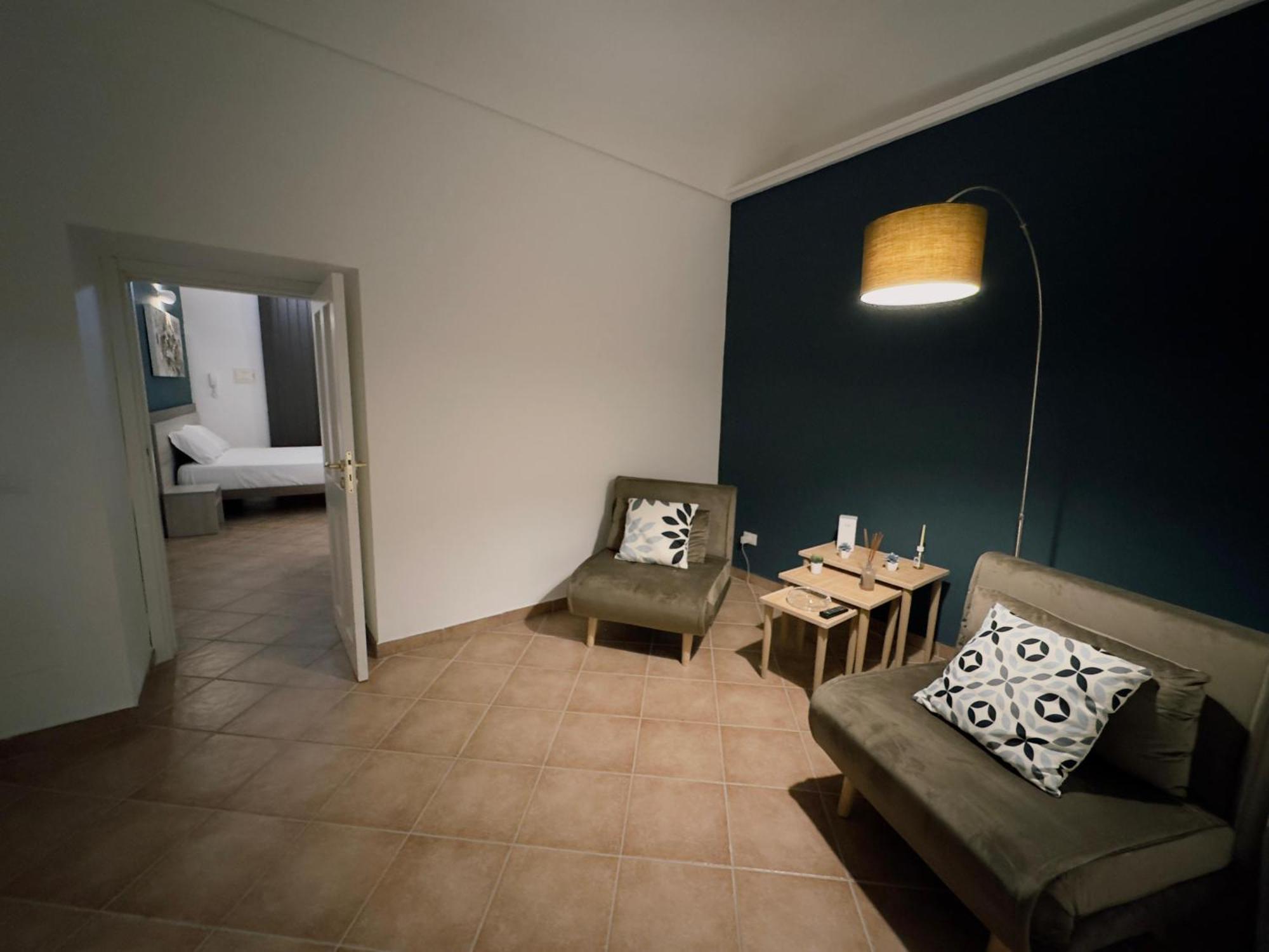 Deluxe Apartment Annex Building