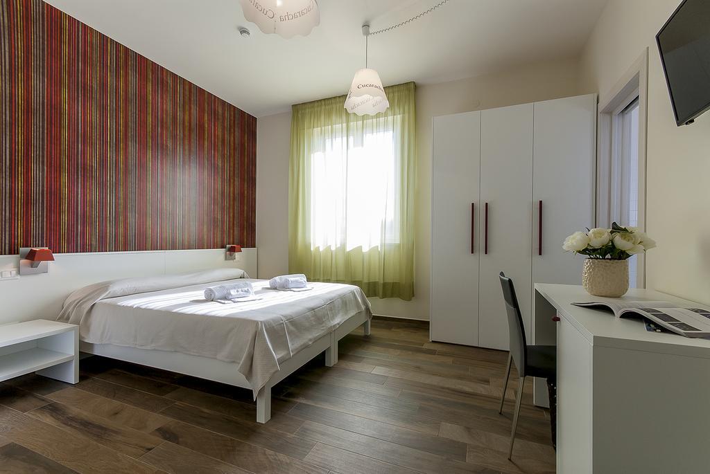 Large Double or Twin Room