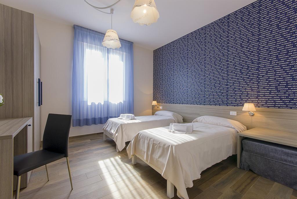 Large Double or Twin Room
