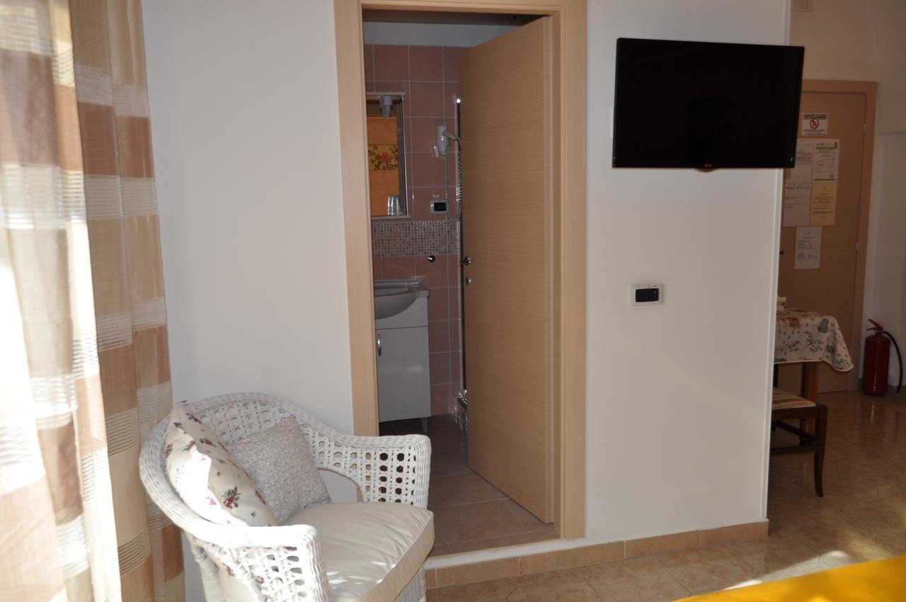 Triple Room Private Bathroom