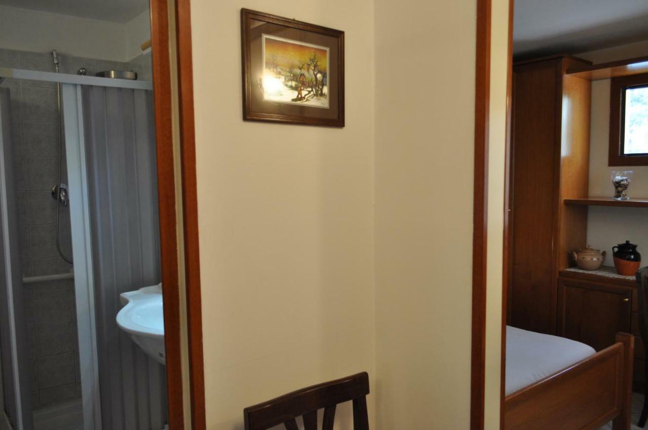 Single Room Private Bathroom