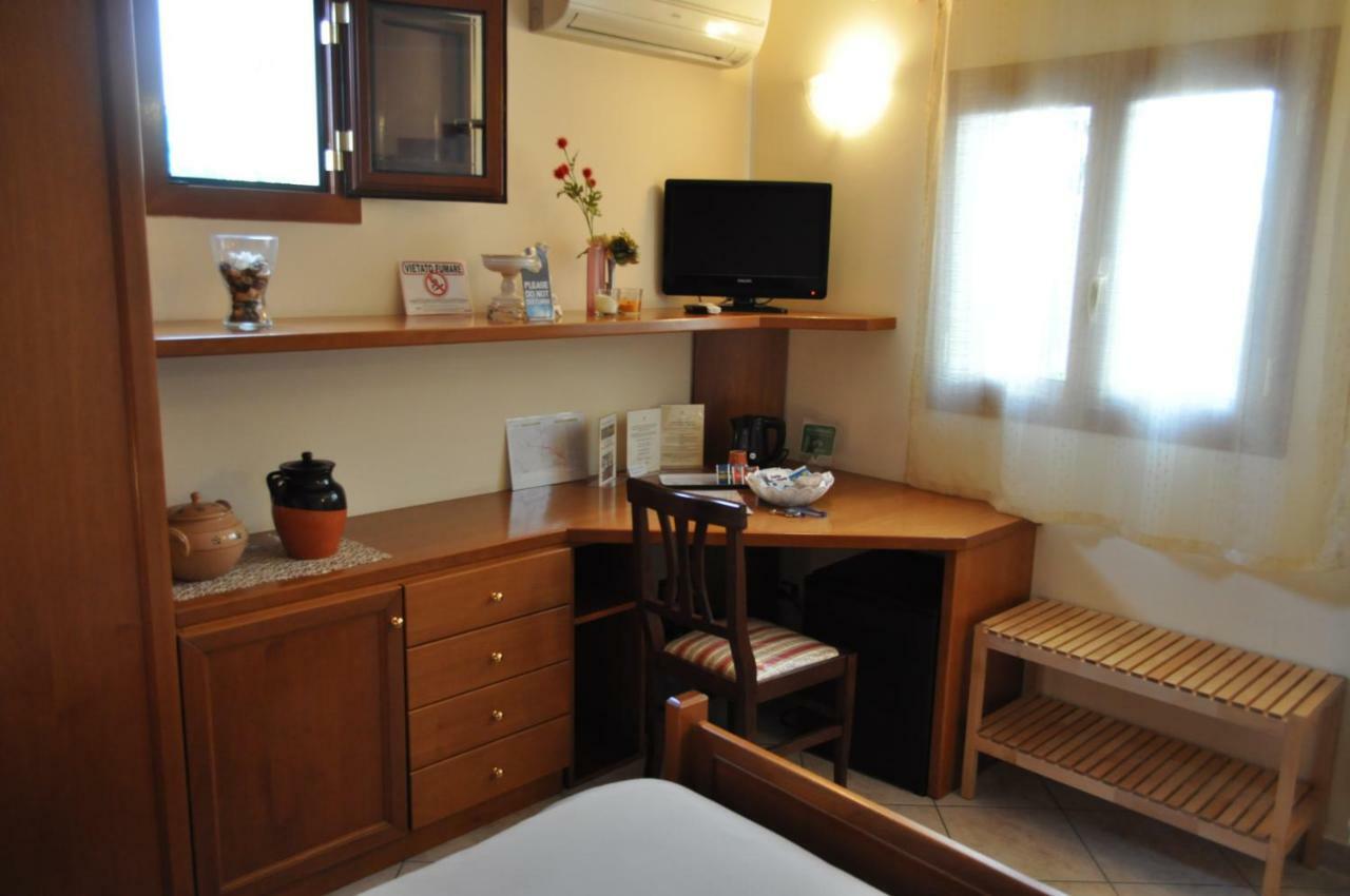 Single Room Private Bathroom