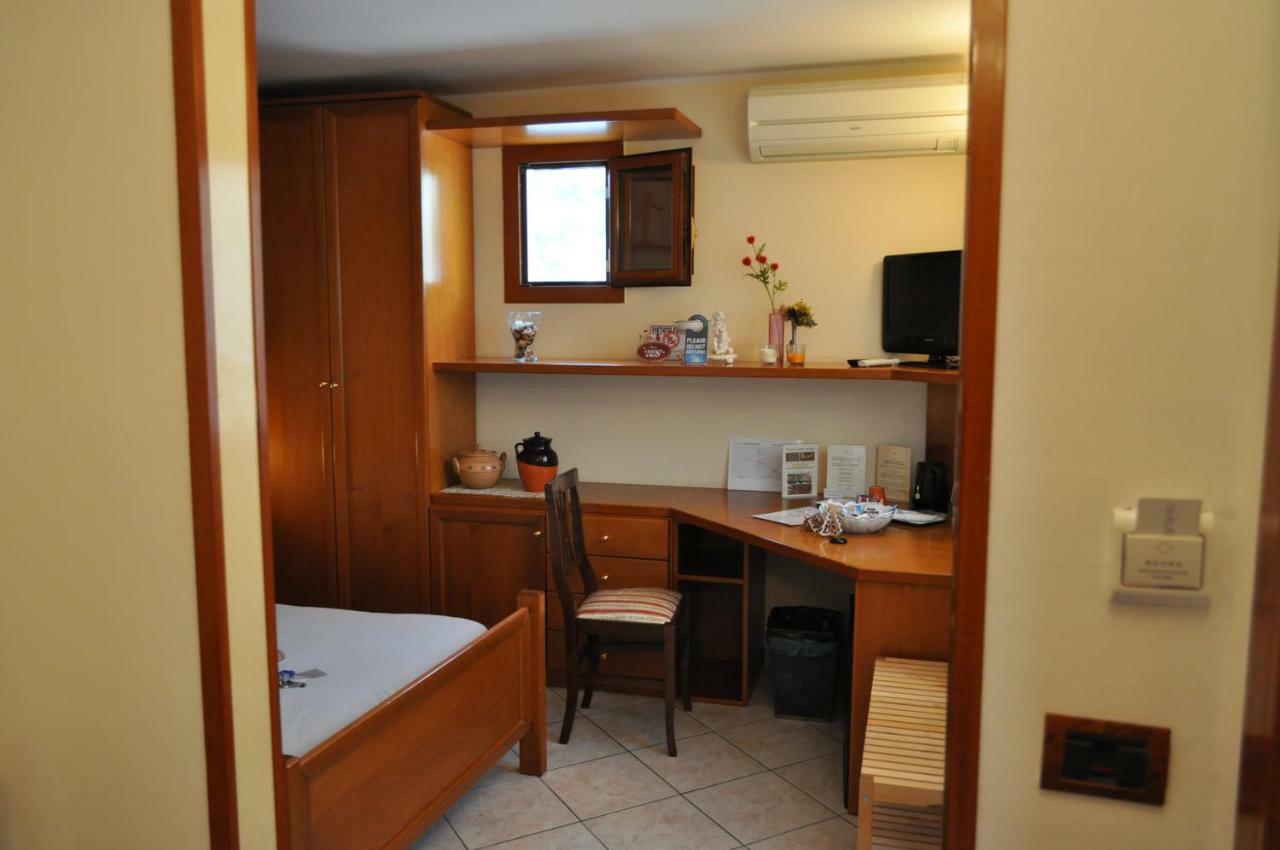 Single Room Private Bathroom